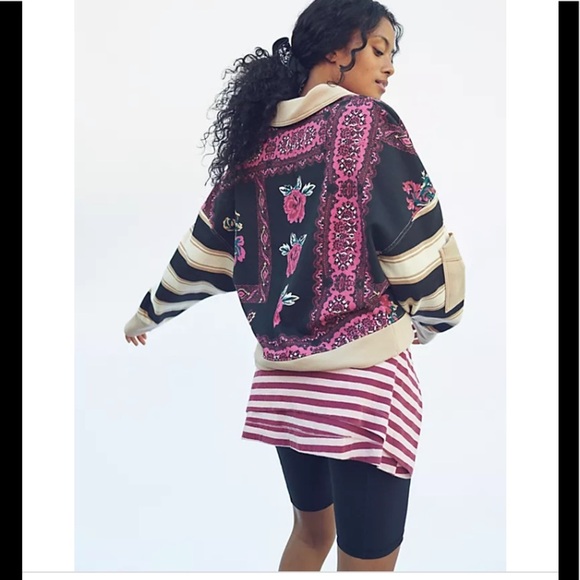 NWT Free People Overlapped Printed Sweatshirt Size Large - Picture 5 of 16